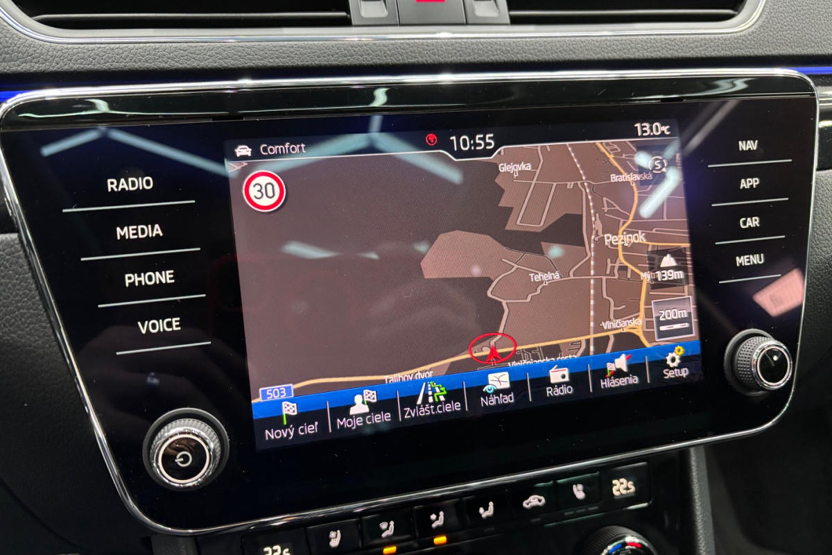 Ponuka vozidiel / Škoda Superb Combi 2.0 TDI 4x4 LAURIN & KLEMENT - video