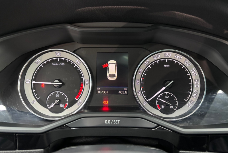  Ponuka vozidiel / Škoda Superb Combi 2.0 TDI 4x4 LAURIN & KLEMENT - video