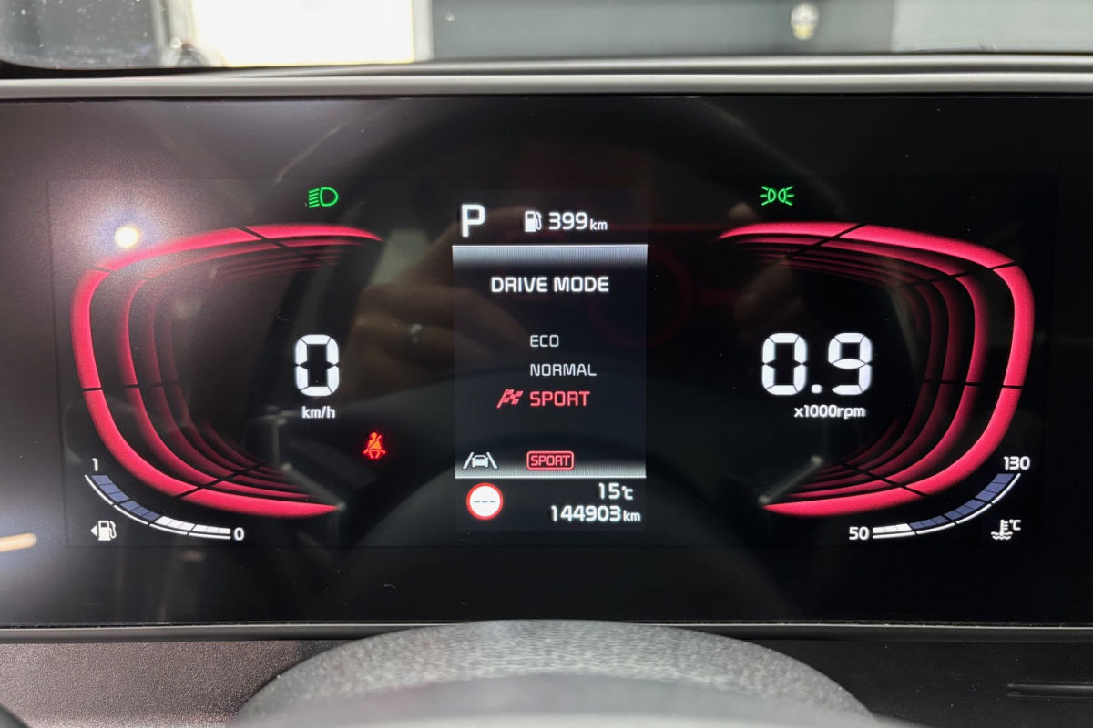 Ponuka vozidiel / Kia Sportage 1.6 CRDi mHEV Gold A/T - video
