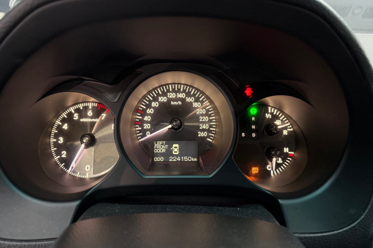 Ponuka vozidiel / Lexus GS 300 F/E1/M1 - video