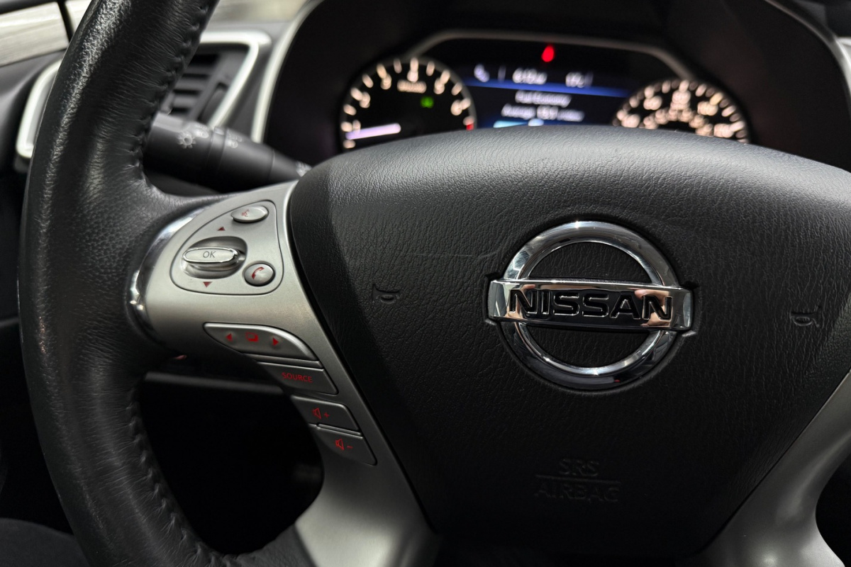 Ponuka vozidiel / Nissan Murano 3.5 - video