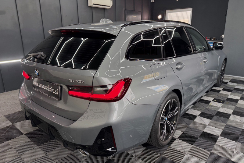 Ponuka vozidiel / BMW Rad 3 Touring 330i xDrive A/T - video  Ponuka vozidiel / BMW Rad 3 Touring 330i xDrive A/T - video