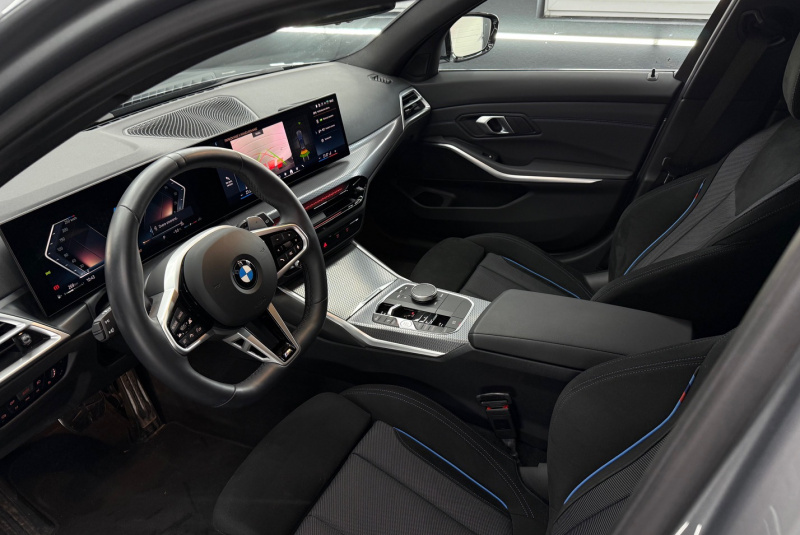 Ponuka vozidiel / BMW Rad 3 Touring 330i xDrive A/T - video  Ponuka vozidiel / BMW Rad 3 Touring 330i xDrive A/T - video