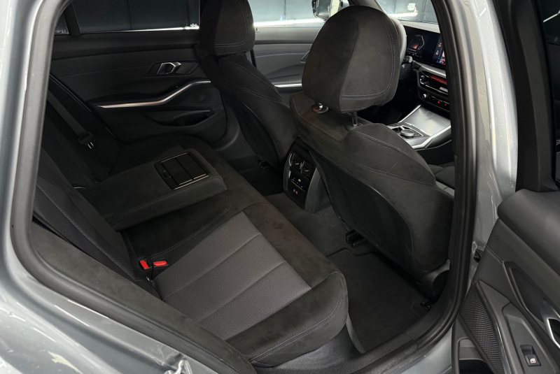  Ponuka vozidiel / BMW Rad 3 Touring 330i xDrive A/T - video