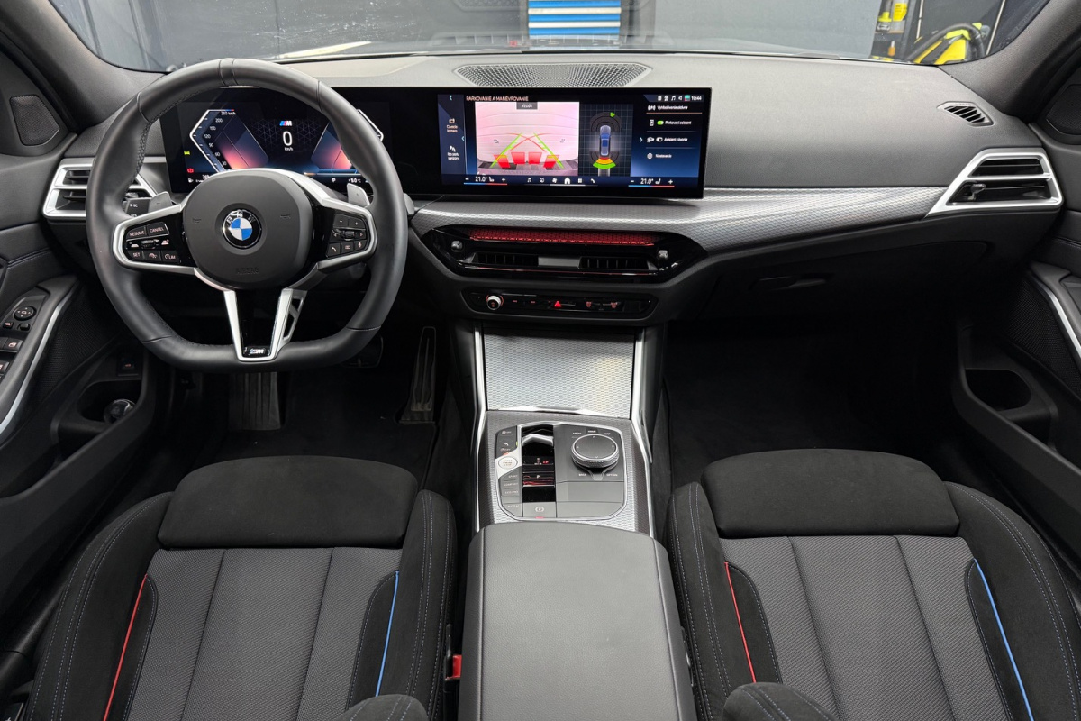 Ponuka vozidiel / BMW Rad 3 Touring 330i xDrive A/T - video Ponuka vozidiel / BMW Rad 3 Touring 330i xDrive A/T - video