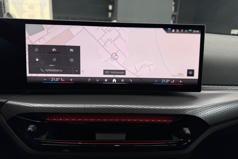  Ponuka vozidiel / BMW Rad 3 Touring 330i xDrive A/T - video