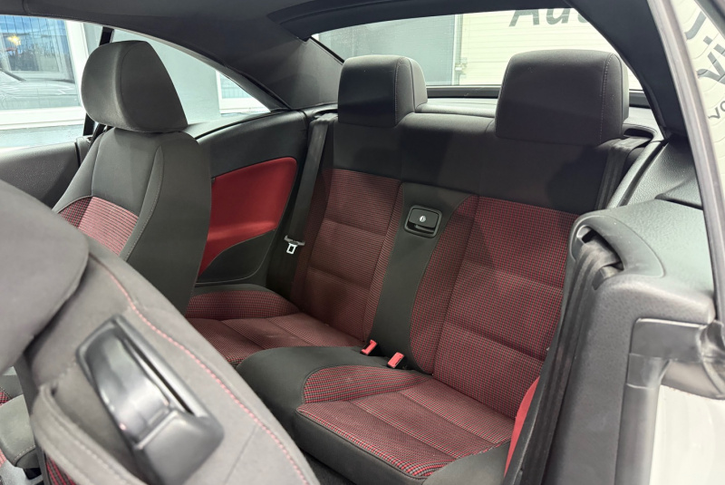 Ponuka vozidiel / Volkswagen Eos 3.2 V6 FSI DSG - video  Ponuka vozidiel / Volkswagen Eos 3.2 V6 FSI DSG - video