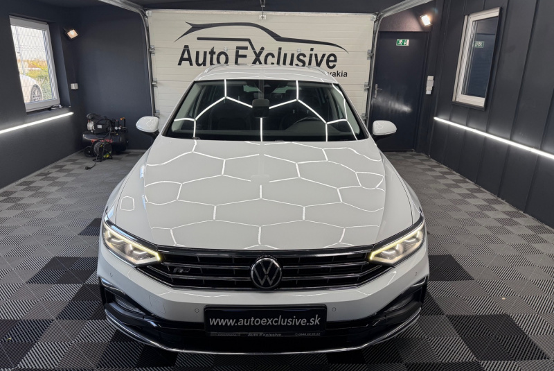  Ponuka vozidiel / Volkswagen Passat Variant 2.0 TDI R-Line 4Motion DSG - video