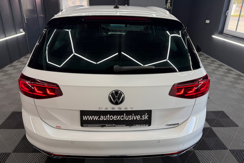  Ponuka vozidiel / Volkswagen Passat Variant 2.0 TDI R-Line 4Motion DSG - video