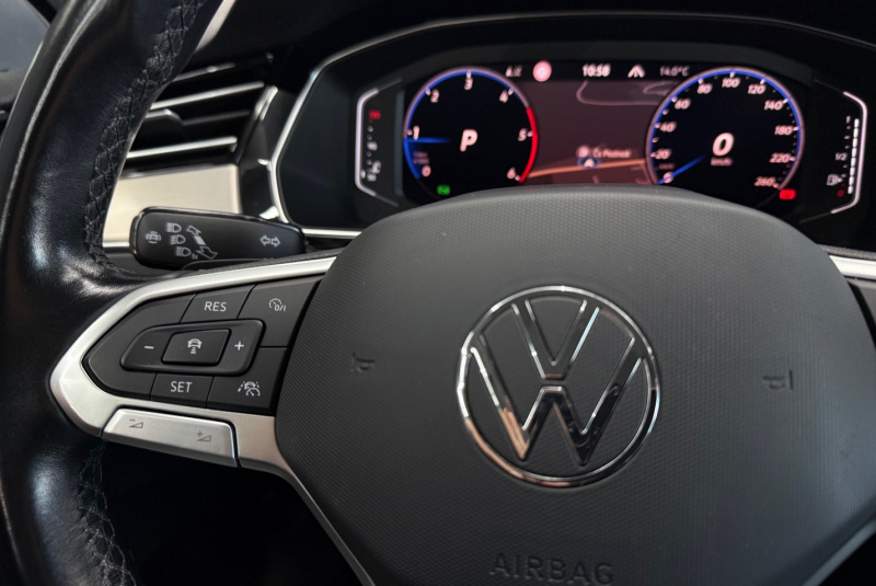  Ponuka vozidiel / Volkswagen Passat Variant 2.0 TDI R-Line 4Motion DSG - video