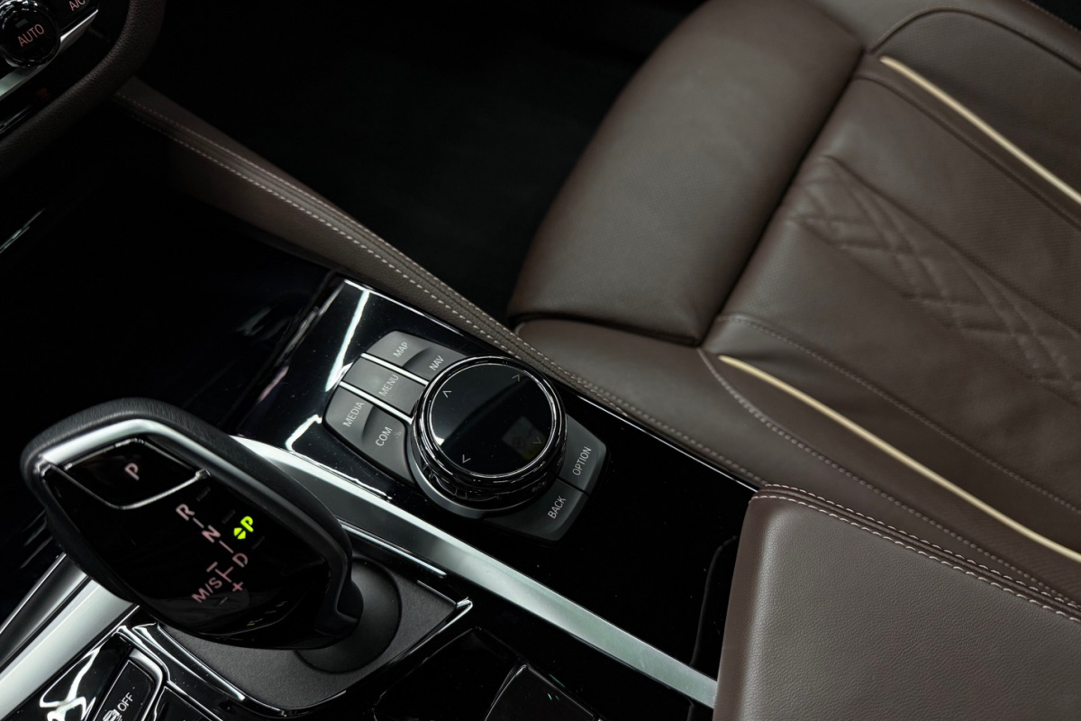 Ponuka vozidiel / BMW Rad 6 GT 640d mHEV xDrive Gran Turismo A/T - video