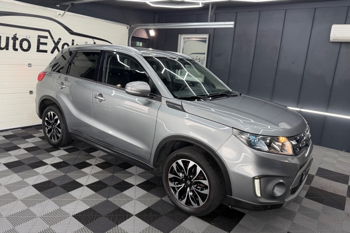 Ponuka vozidiel / Suzuki Vitara 1.6 VVT Comfort 2WD - video Ponuka vozidiel / Suzuki Vitara 1.6 VVT Comfort 2WD - video