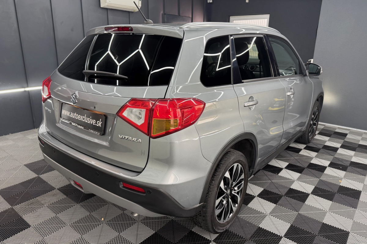 Ponuka vozidiel / Suzuki Vitara 1.6 VVT Comfort 2WD - video Ponuka vozidiel / Suzuki Vitara 1.6 VVT Comfort 2WD - video