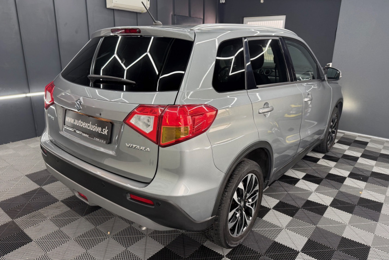  Ponuka vozidiel / Suzuki Vitara 1.6 VVT Comfort 2WD - video