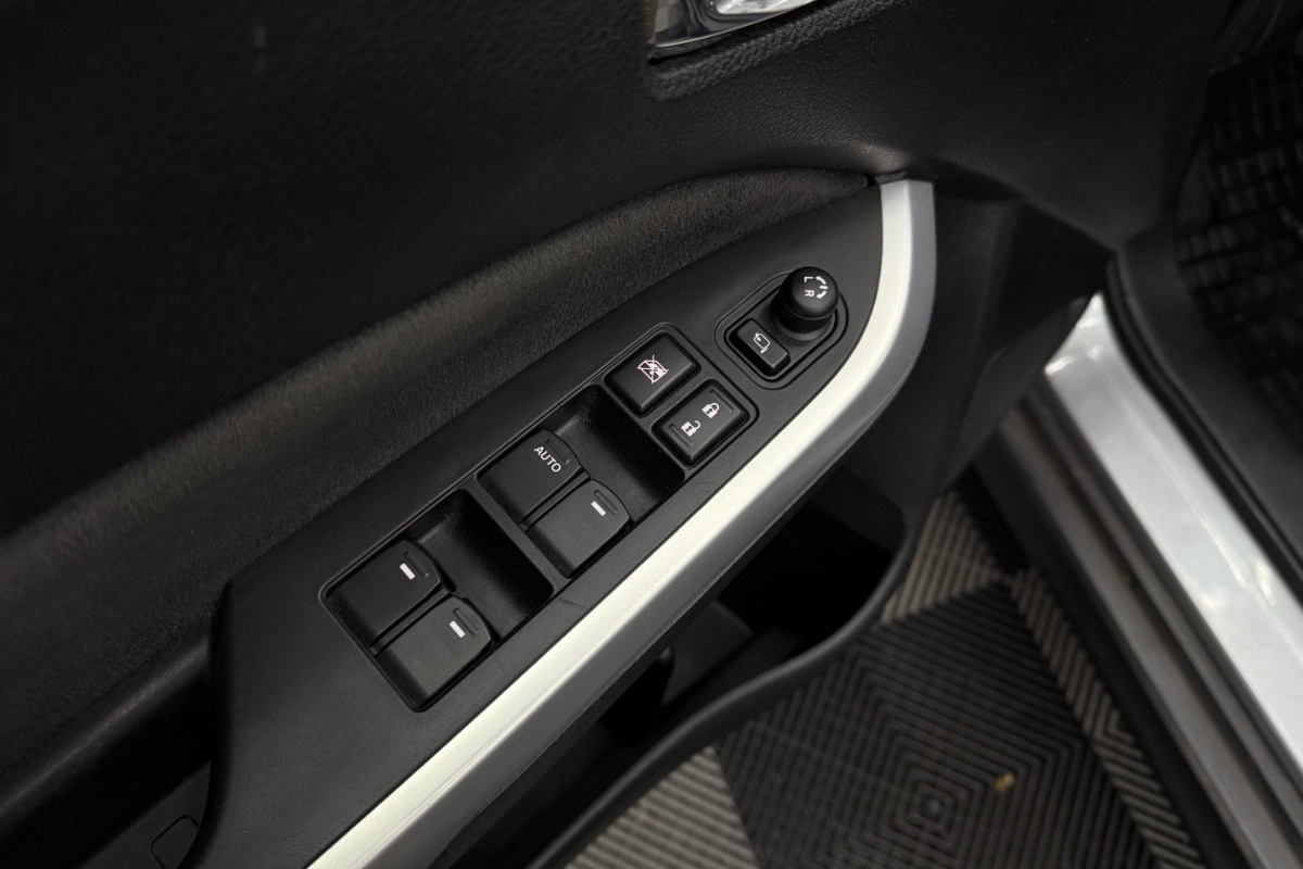 Ponuka vozidiel / Suzuki Vitara 1.6 VVT Comfort 2WD - video