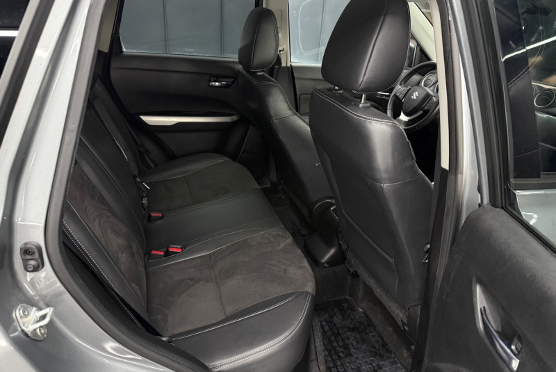 Ponuka vozidiel / Suzuki Vitara 1.6 VVT Comfort 2WD - video  Ponuka vozidiel / Suzuki Vitara 1.6 VVT Comfort 2WD - video