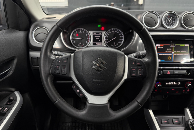  Ponuka vozidiel / Suzuki Vitara 1.6 VVT Comfort 2WD - video