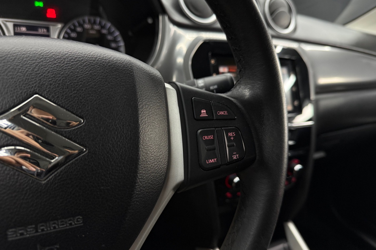 Ponuka vozidiel / Suzuki Vitara 1.6 VVT Comfort 2WD - video