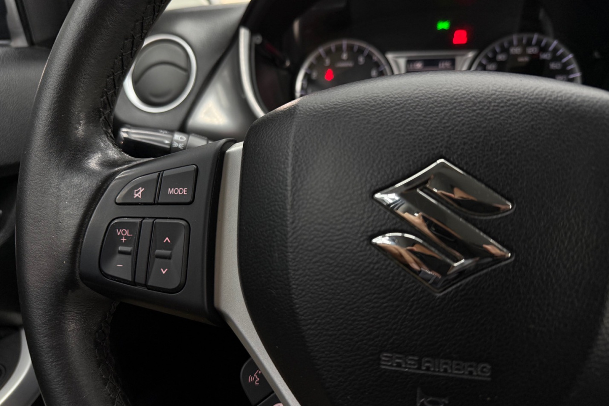 Ponuka vozidiel / Suzuki Vitara 1.6 VVT Comfort 2WD - video