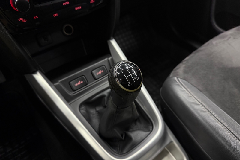  Ponuka vozidiel / Suzuki Vitara 1.6 VVT Comfort 2WD - video