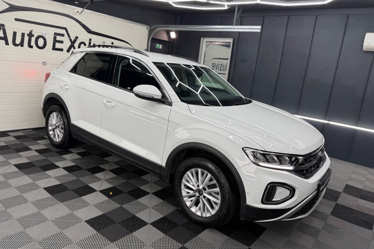 Ponuka vozidiel / Volkswagen T-Roc 1.5 TSI Style DSG - video Ponuka vozidiel / Volkswagen T-Roc 1.5 TSI Style DSG - video