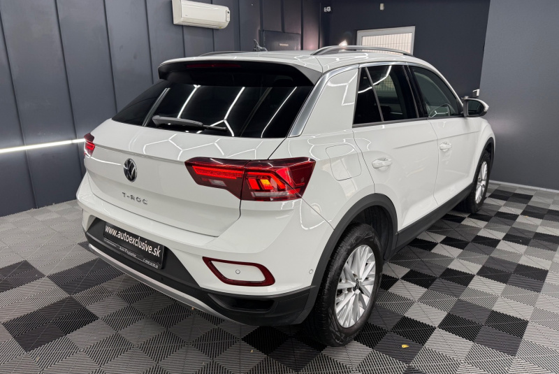 Ponuka vozidiel / Volkswagen T-Roc 1.5 TSI Style DSG - video  Ponuka vozidiel / Volkswagen T-Roc 1.5 TSI Style DSG - video