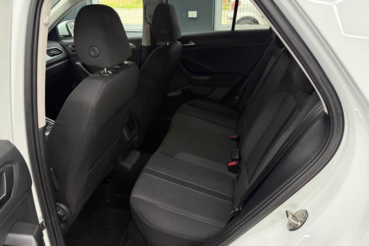 Ponuka vozidiel / Volkswagen T-Roc 1.5 TSI Style DSG - video