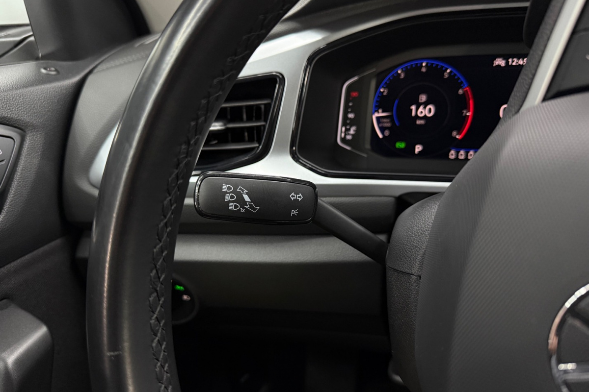 Ponuka vozidiel / Volkswagen T-Roc 1.5 TSI Style DSG - video