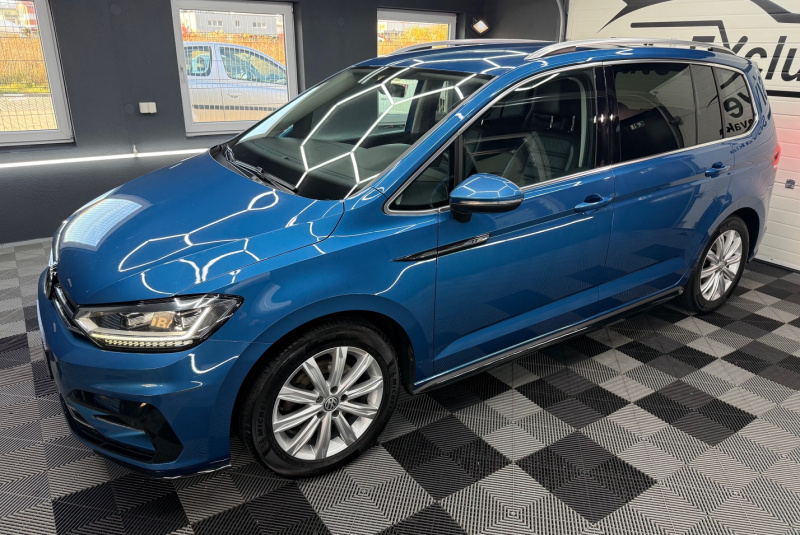Ponuka vozidiel / Volkswagen Touran 1.4 TSI BMT R-Line Highline DSG - video  Ponuka vozidiel / Volkswagen Touran 1.4 TSI BMT R-Line Highline DSG - video