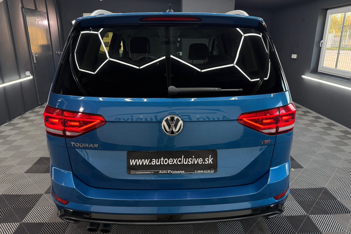 Ponuka vozidiel / Volkswagen Touran 1.4 TSI BMT R-Line Highline DSG - video