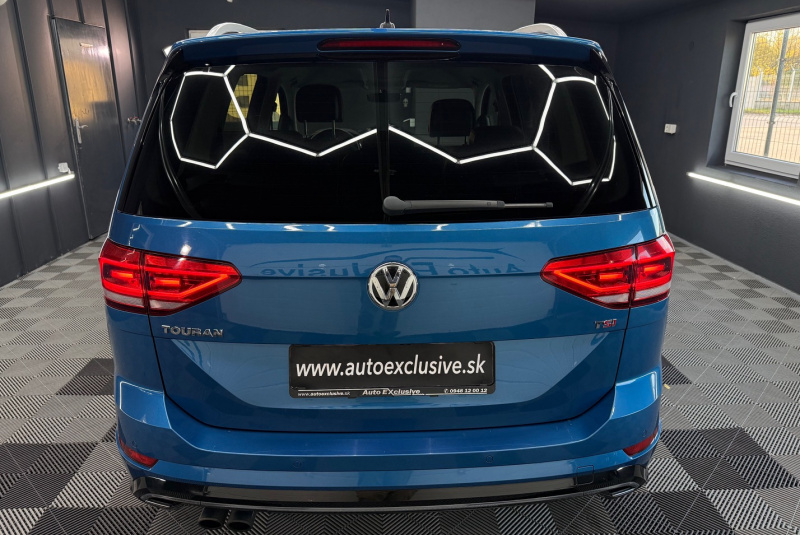  Ponuka vozidiel / Volkswagen Touran 1.4 TSI BMT R-Line Highline DSG - video