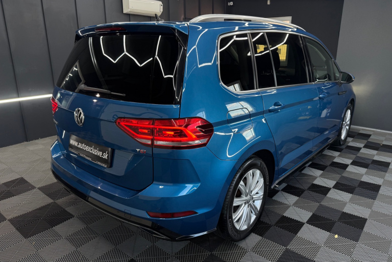  Ponuka vozidiel / Volkswagen Touran 1.4 TSI BMT R-Line Highline DSG - video