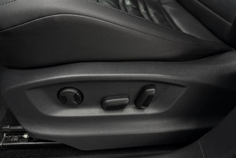  Ponuka vozidiel / Volkswagen Touran 1.4 TSI BMT R-Line Highline DSG - video