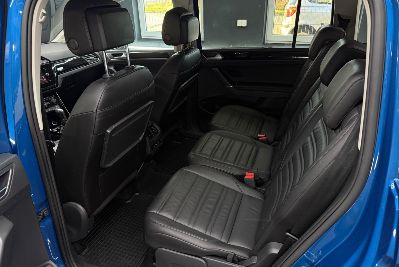 Ponuka vozidiel / Volkswagen Touran 1.4 TSI BMT R-Line Highline DSG - video  Ponuka vozidiel / Volkswagen Touran 1.4 TSI BMT R-Line Highline DSG - video