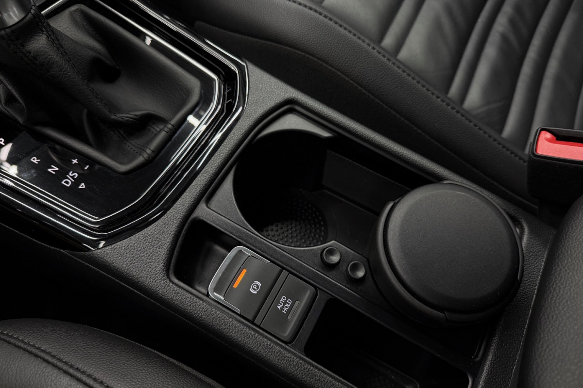 Ponuka vozidiel / Volkswagen Touran 1.4 TSI BMT R-Line Highline DSG - video