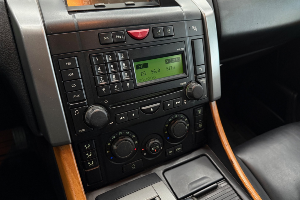 Ponuka vozidiel / Land Rover Range Rover Sport 2.7 TDV6 SE - video