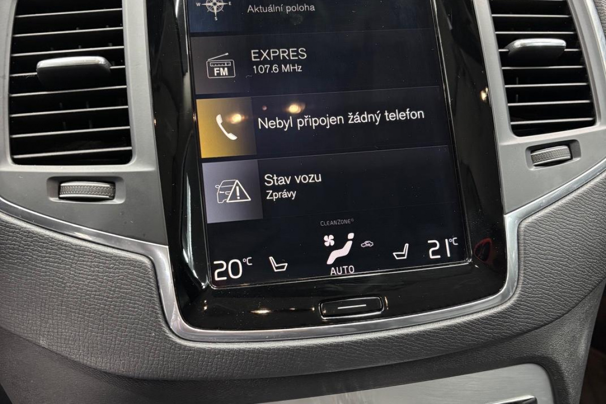 Ponuka vozidiel / Volvo XC90 2.0 T5 MOMENTUM 4x4 7-MIEST - video