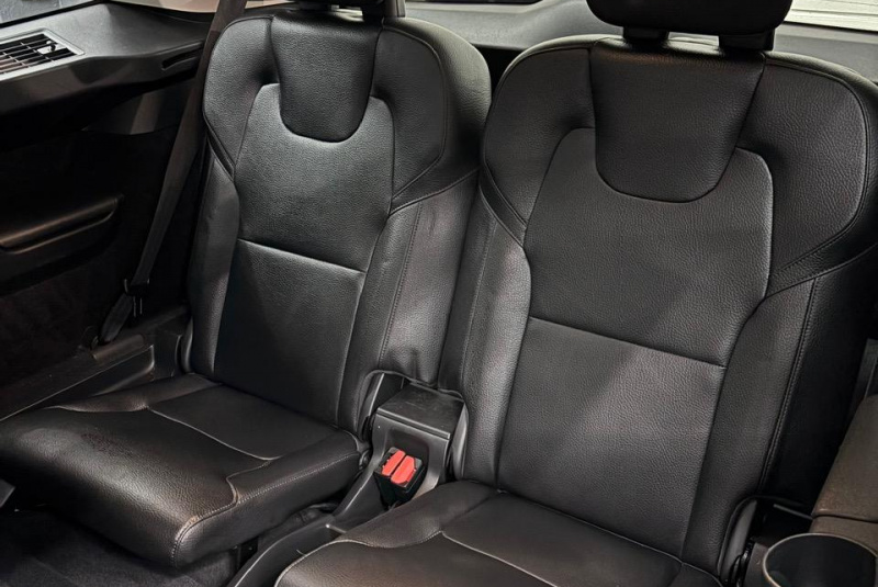  Ponuka vozidiel / Volvo XC90 2.0 T5 MOMENTUM 4x4 7-MIEST - video