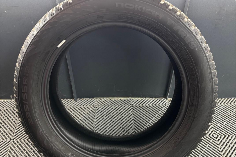  Ponuka vozidiel / Volvo XC90 2.0 T5 MOMENTUM 4x4 7-MIEST - video