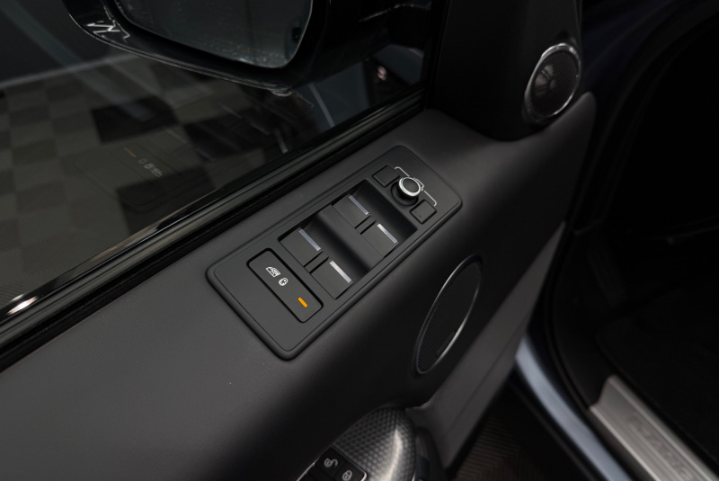  Ponuka vozidiel / Land Rover Range Rover Sport 5.0 V8 S/C SVR - video