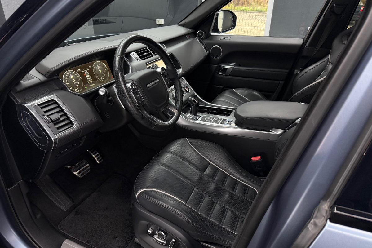 Ponuka vozidiel / Land Rover Range Rover Sport 5.0 V8 S/C SVR - video Ponuka vozidiel / Land Rover Range Rover Sport 5.0 V8 S/C SVR - video