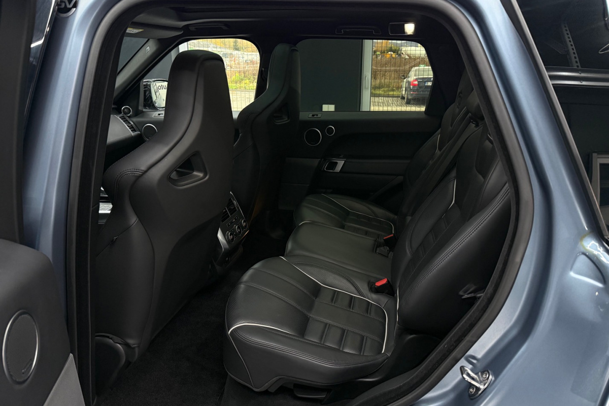 Ponuka vozidiel / Land Rover Range Rover Sport 5.0 V8 S/C SVR - video Ponuka vozidiel / Land Rover Range Rover Sport 5.0 V8 S/C SVR - video