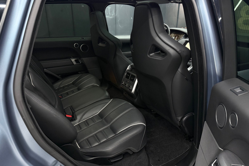 Ponuka vozidiel / Land Rover Range Rover Sport 5.0 V8 S/C SVR - video Ponuka vozidiel / Land Rover Range Rover Sport 5.0 V8 S/C SVR - video