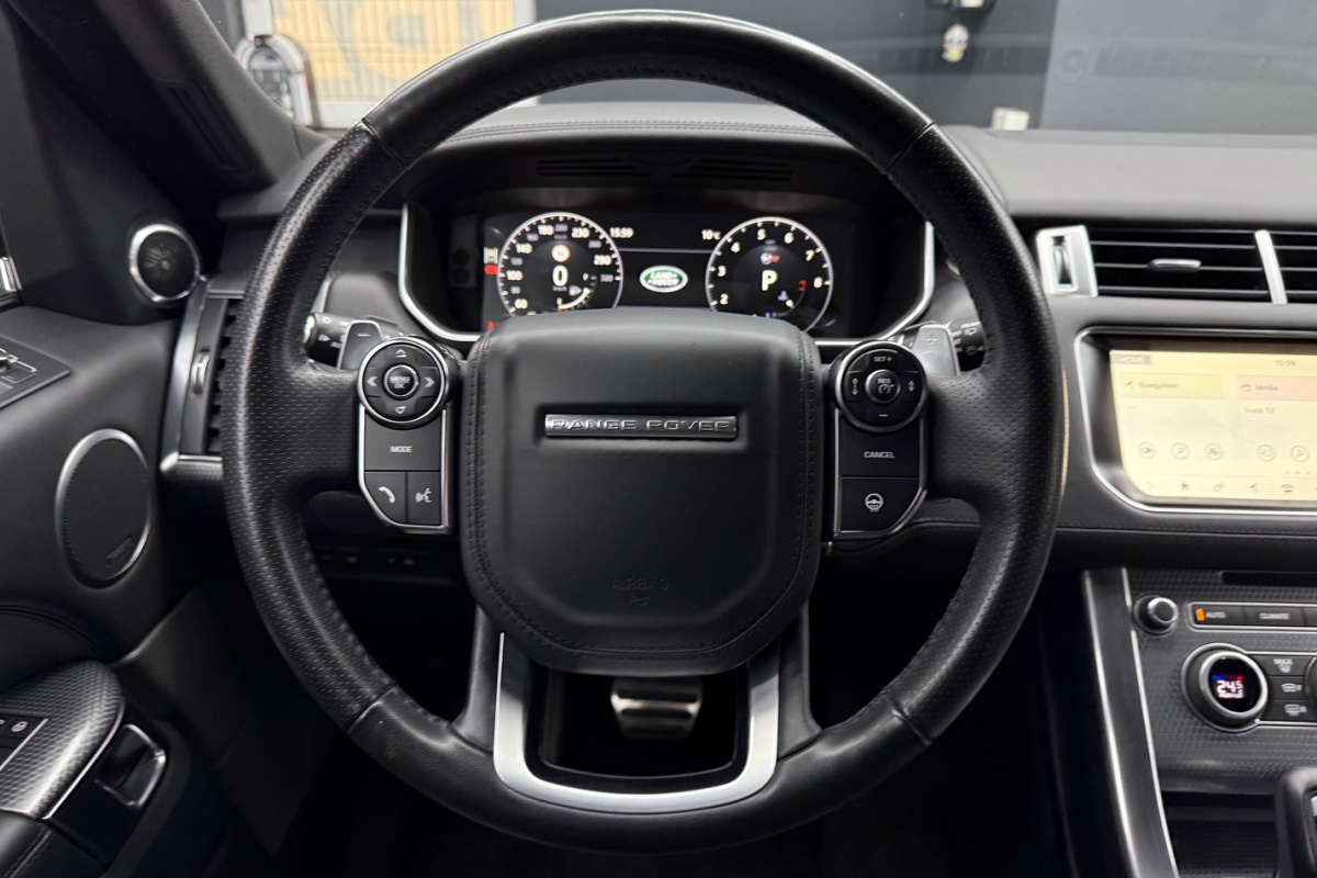 Ponuka vozidiel / Land Rover Range Rover Sport 5.0 V8 S/C SVR - video Ponuka vozidiel / Land Rover Range Rover Sport 5.0 V8 S/C SVR - video