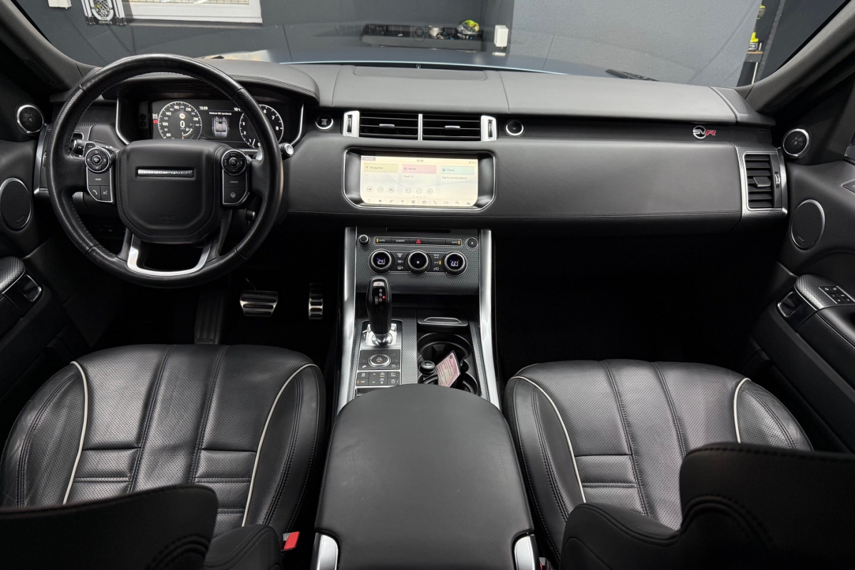 Ponuka vozidiel / Land Rover Range Rover Sport 5.0 V8 S/C SVR - video Ponuka vozidiel / Land Rover Range Rover Sport 5.0 V8 S/C SVR - video