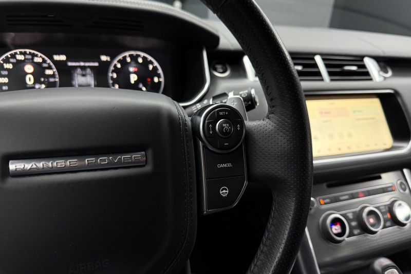 Ponuka vozidiel / Land Rover Range Rover Sport 5.0 V8 S/C SVR - video Ponuka vozidiel / Land Rover Range Rover Sport 5.0 V8 S/C SVR - video