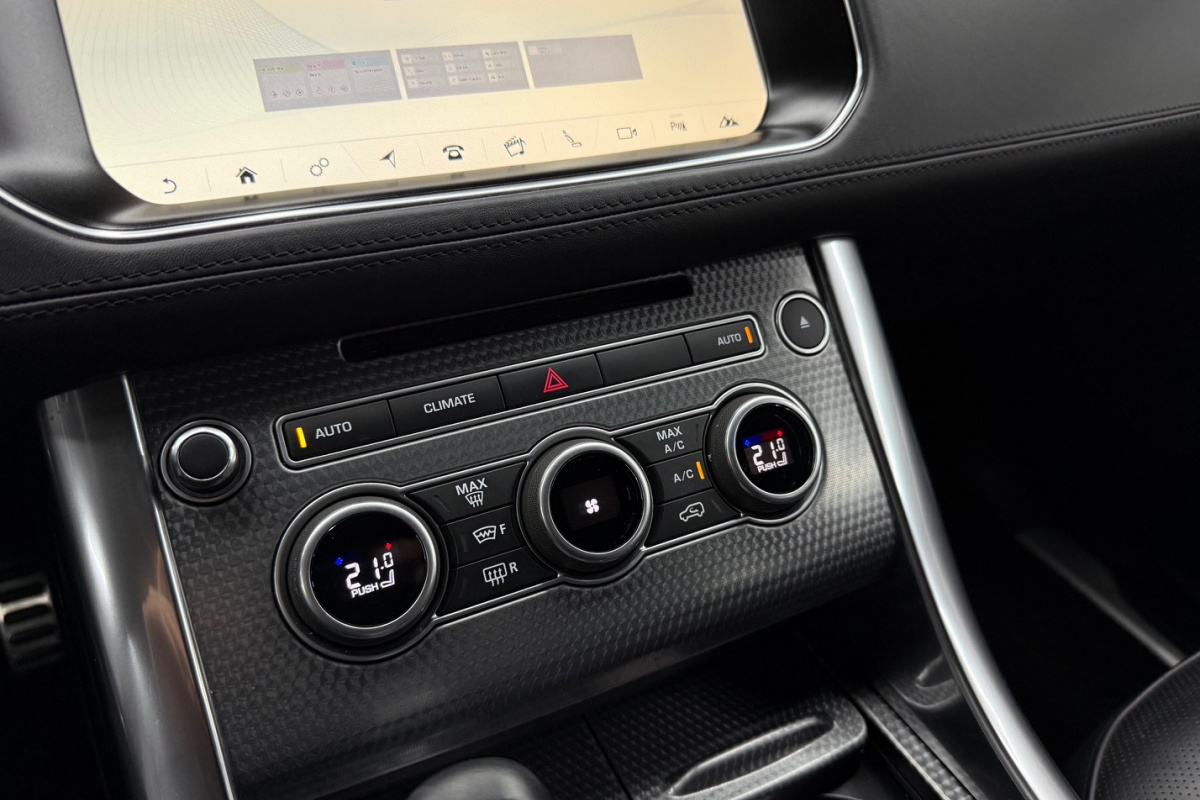 Ponuka vozidiel / Land Rover Range Rover Sport 5.0 V8 S/C SVR - video