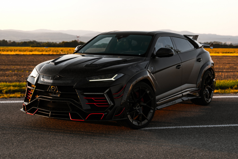 Ponuka vozidiel / Lamborghini Urus 4.0 V8 Mansory 700koní - video Ponuka vozidiel / Lamborghini Urus 4.0 V8 Mansory 700koní - video