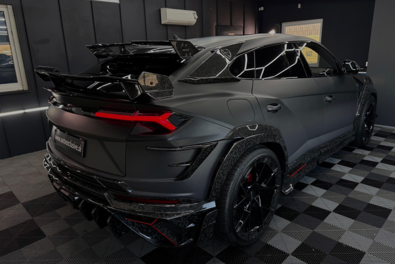 Ponuka vozidiel / Lamborghini Urus 4.0 V8 Mansory 700koní - video Ponuka vozidiel / Lamborghini Urus 4.0 V8 Mansory 700koní - video