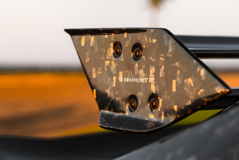 Ponuka vozidiel / Lamborghini Urus 4.0 V8 Mansory 700koní - video Ponuka vozidiel / Lamborghini Urus 4.0 V8 Mansory 700koní - video